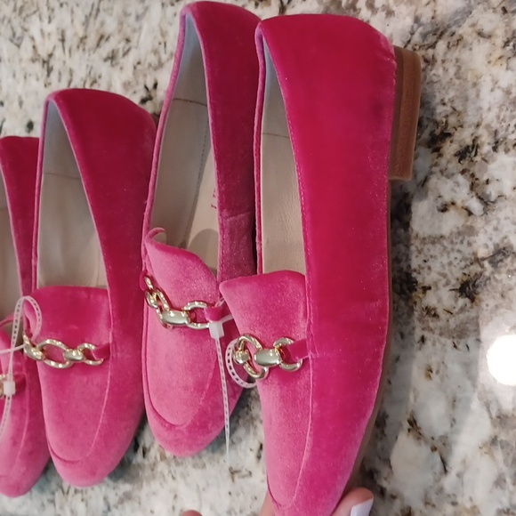 NEW Gianni Bini MacenTwo Bit Buckle Velvet Flat Loafers Barbie PinkSZ 5.5 - Picture 9 of 14